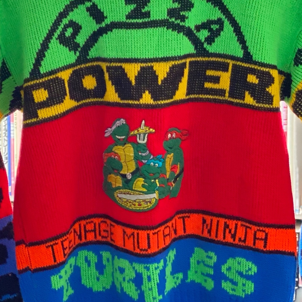 rare 90s Teenage Mutant Ninja Turtles neon sweater: “PIZZA POWER”!